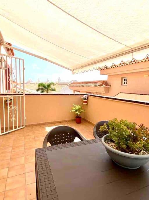 Confortable Y Centrico Los Cristianos  Ngoại thất bức ảnh